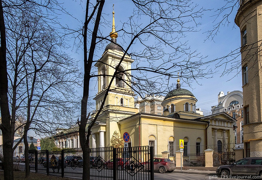 Церковь святителей Афанасия и Кирилла Александрийских